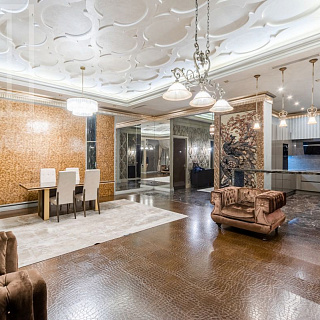 Петровский б-р 21, 4к, 150м, 3эт, 580к