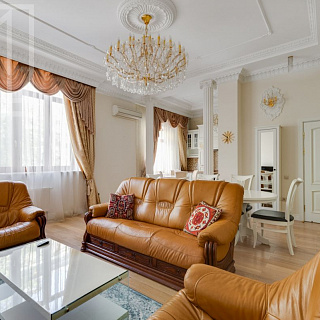 Печатников 19с1, 3к, 110м, 2эт, 300к