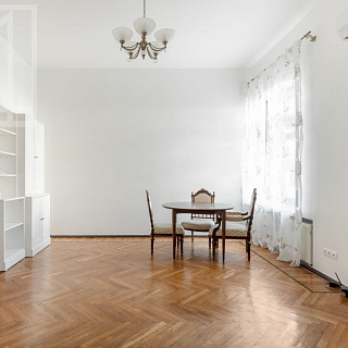 Трехпрудный 11/13с1, 5к, 165м, 5эт, 300к