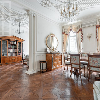 Плотников 20/21, 4к, 145м, 2эт, 330к