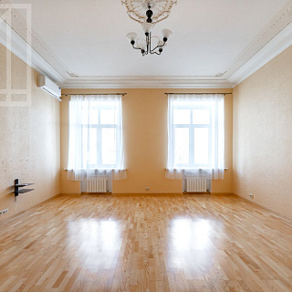 Жуковского 2, 5к, 150м, 4эт, 350к